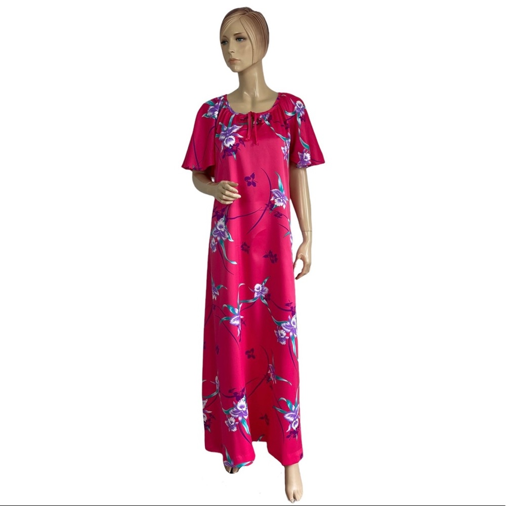 Vintage Hilo Hattie’s Women's Pink Floral Hawaii Muummuu Tropical Dress Medium